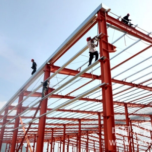 Large steel structure sliding construction installation